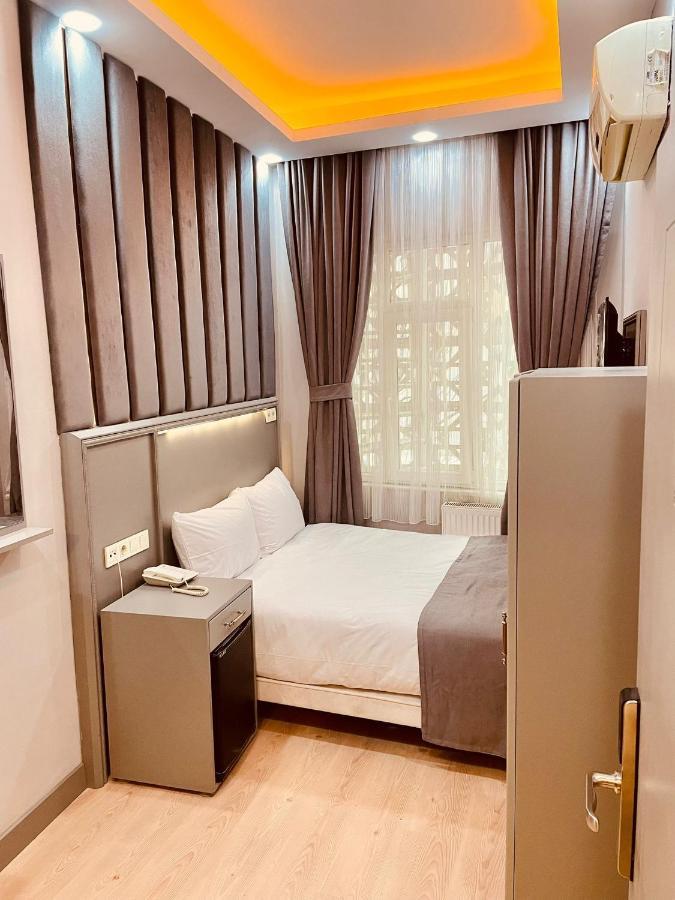 Crowned Plus Hotel Istambul Extérieur photo