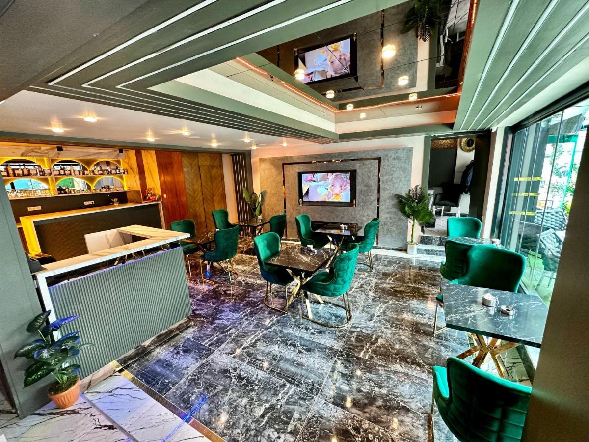 Crowned Plus Hotel Istambul Extérieur photo