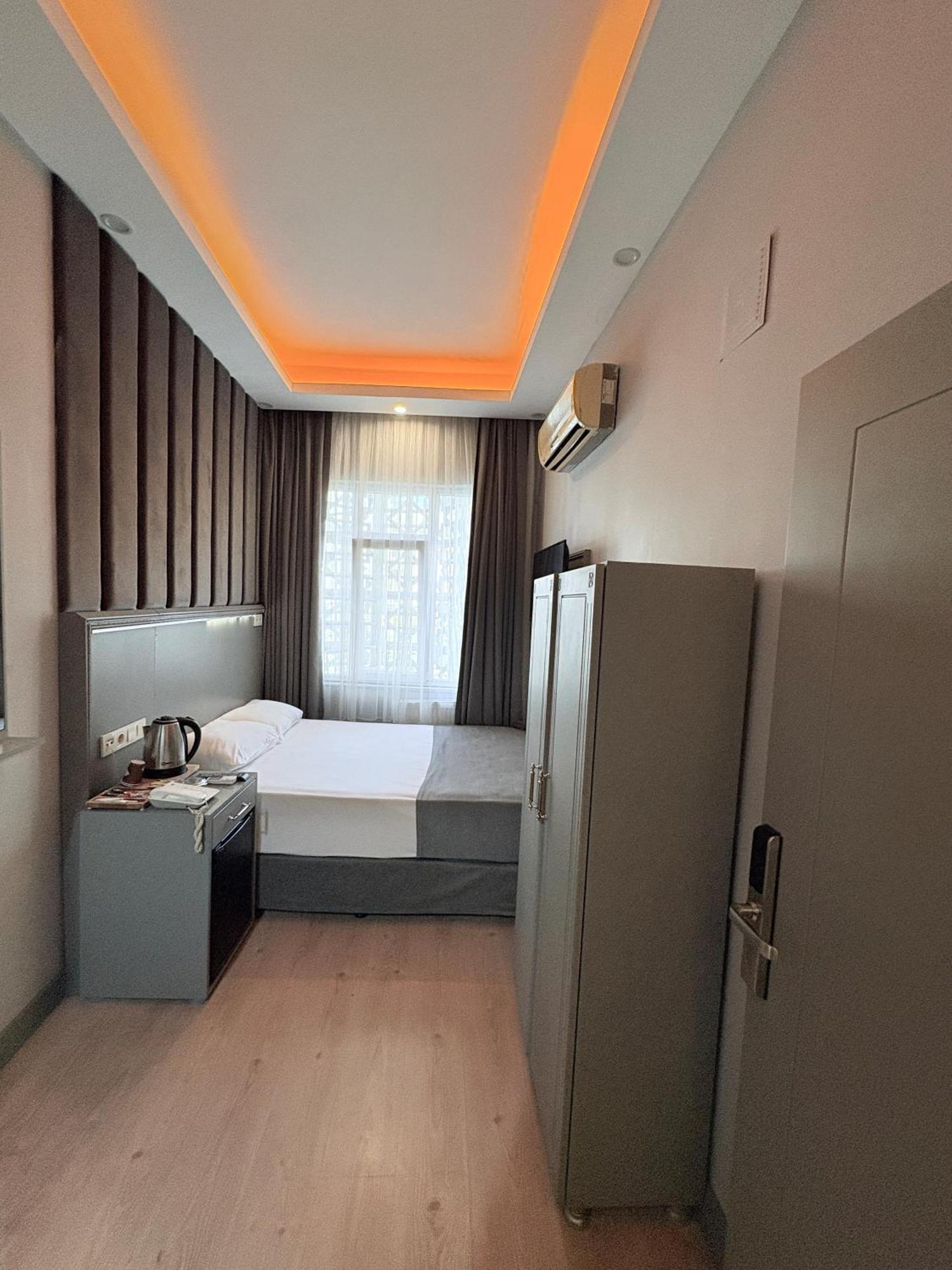 Crowned Plus Hotel Istambul Extérieur photo