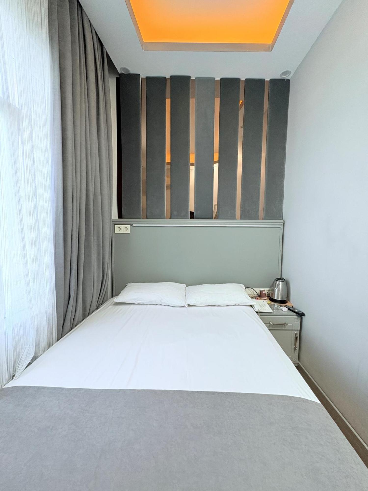 Crowned Plus Hotel Istambul Extérieur photo